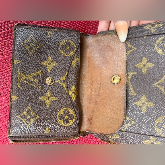 Louis Vuitton holder🌙 - Picture 11 of 16